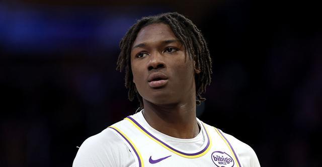 湖人官方：蒂埃羅遭遇右膝內(nèi)側(cè)副韌帶扭傷 將在四周后接受評估