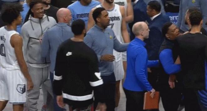 和克莱发生冲突之后,莫兰特交易概率飙升,球队担心他带来麻烦