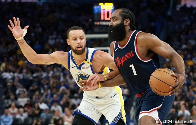 16+3,19+8!庫(kù)里數(shù)據(jù)嚴(yán)重“縮水”!他再這么打,聯(lián)盟可就麻煩了