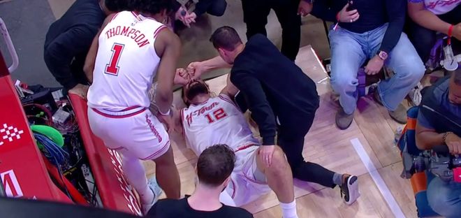 火箭遭重创!亚当斯脚踝三级扭伤将无限期缺阵 可能会赛季报销