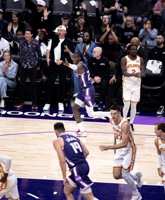 约翰逊24+10+8,残阵老鹰33分血洗国王,德罗赞仅得4分威少11中4