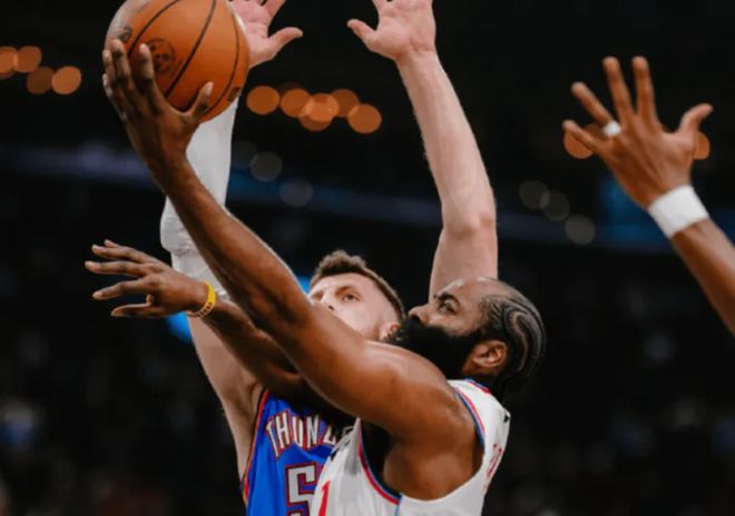 8連勝！雷霆逆轉快船，哈登盡力了，這一戰(zhàn)，我徹底看清6個事實