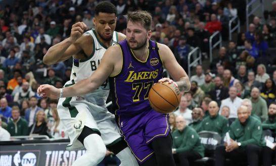 五連客3勝2負收官!淬火之旅鑄就湖人堅韌團隊魂