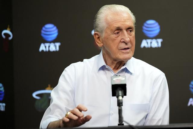 维金斯去湖人？NBA高管：莱利会帮詹姆斯？他还在生气呢