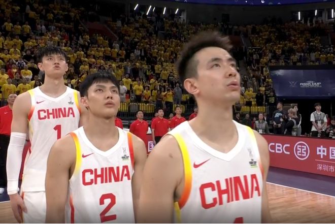 中国男篮：胡明轩13分，杨瀚森替身成得分王，新人王俊杰三分出色