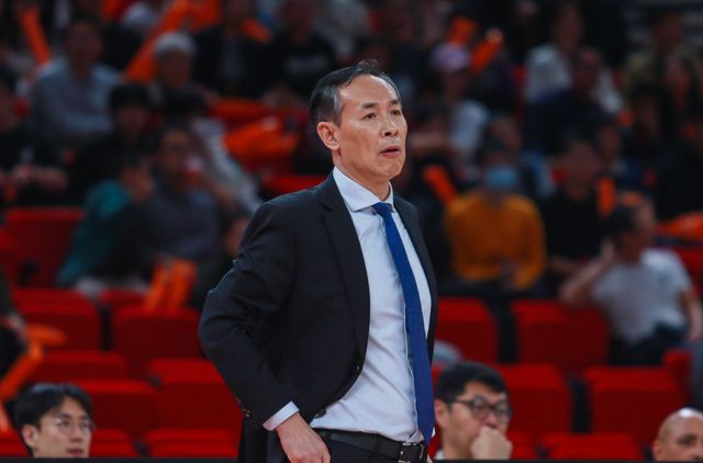 北京男篮揭幕战!许利民拒绝输球,廖三宁全力出击,央视直播