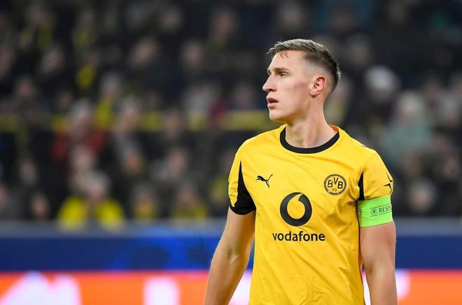 记者:多特对贝壳标价2500万-3000万欧,否则宁可其自由转会