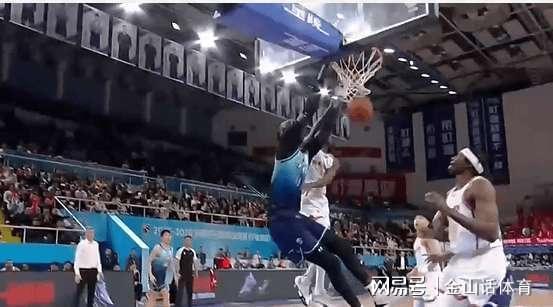 都不要我要!平民球队连“捡”7名CBA弃将,3战2胜打进了8强!