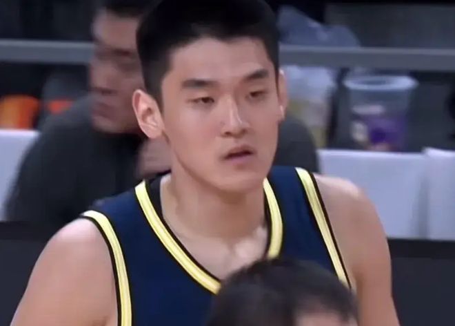 杜锋罕见称赞小将！陈家政统治防守，王洪泽稳固内线，都是高级货