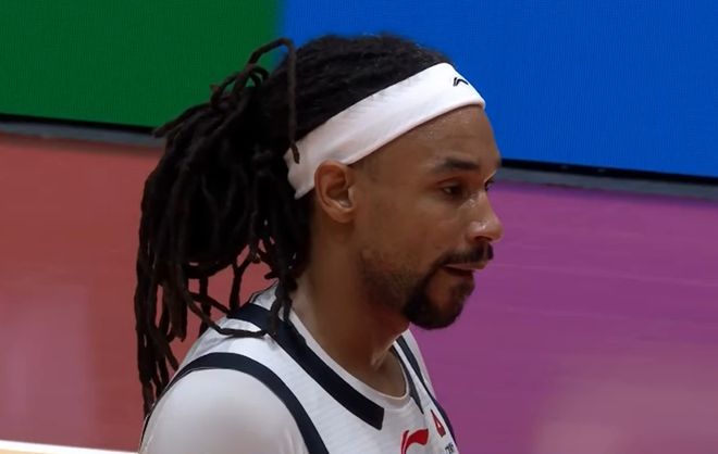 廣東隊狂輸31分！揪出3大“廢柴”，坑慘了球隊