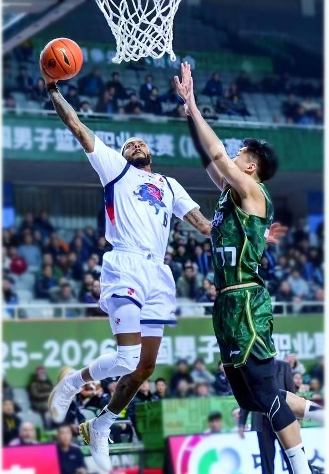 高速戰(zhàn)同曦，五連勝對(duì)三連敗，兩人復(fù)出三點(diǎn)利好，六連勝只需兩點(diǎn)