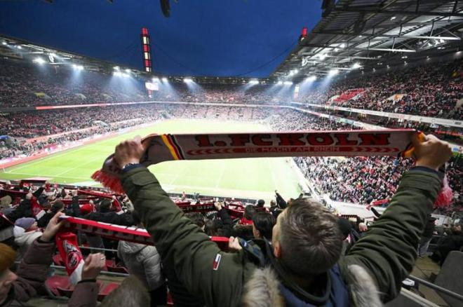 5萬球迷到場(chǎng)觀看歐青聯(lián)科隆U19對(duì)國(guó)米U19，打破賽事上座紀(jì)錄