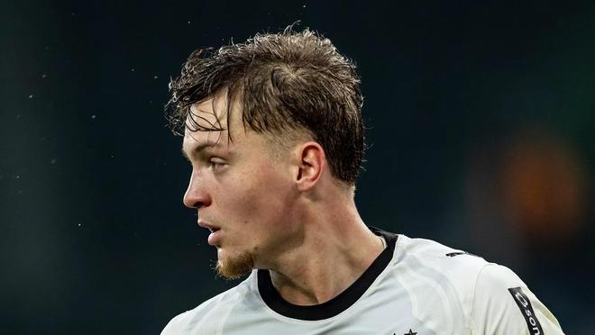 官方：諾丁漢森林簽下門興后衛(wèi)盧卡-內(nèi)茨，簽約至2030年