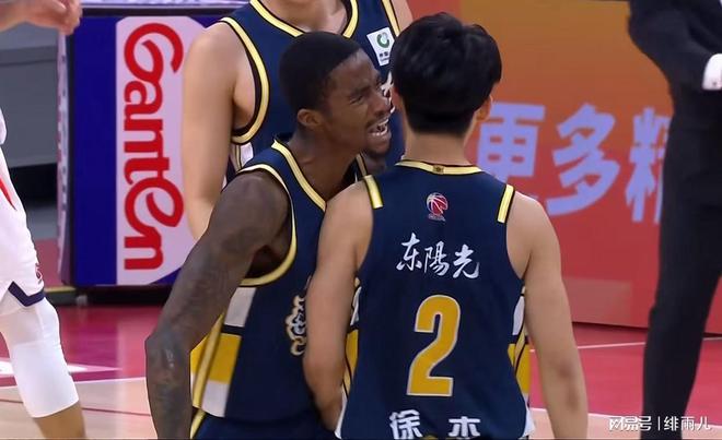 北京四國(guó)手+上海三巨頭+廣廈王炸！CBA新規(guī)逼瘋廣東，奪冠沒戲了