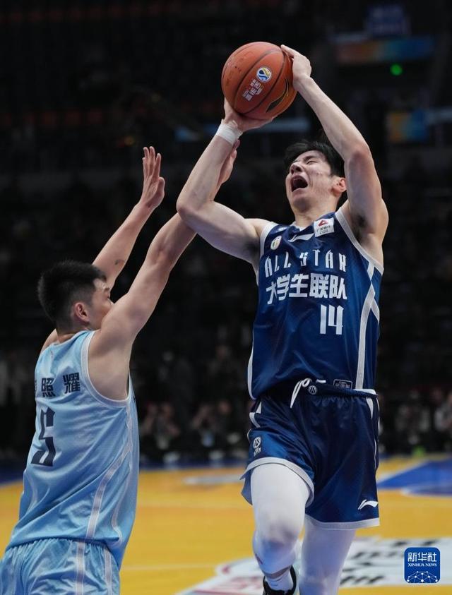 CBA星銳賽：CBA星銳隊(duì)勝大學(xué)生聯(lián)隊(duì)