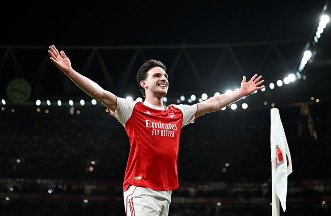 2-0！埃澤凌空世界波，1.2億巨星建功，阿森納有望直通歐冠四強