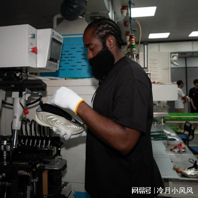 快船消息：哈登達(dá)成壯舉，悍將獲贊最被低估球員，大洛領(lǐng)跑護(hù)框榜
