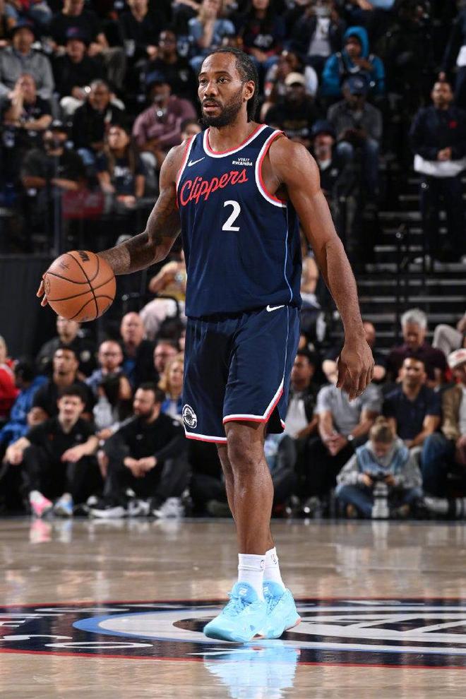 快船最多領(lǐng)先46分大勝雄鹿 小卡28+5連續(xù)48場(chǎng)20+創(chuàng)紀(jì)錄