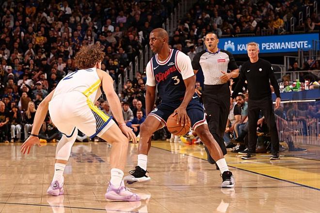 完全沒有起到效果，保羅至今沒有扮演好快船替補控衛(wèi)的角色？