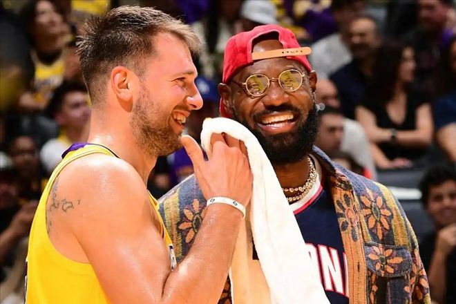 27分+5記三分！湖人新援打爆了，老詹看人很準(zhǔn)，網(wǎng)友：這是克萊啊