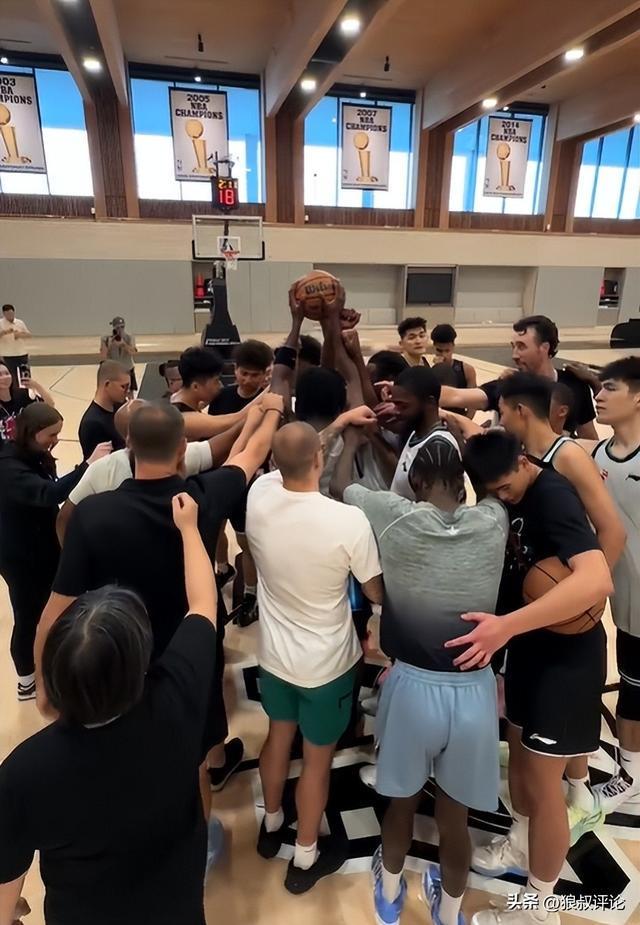 广州vs马刺前瞻：陈国豪领衔本土阵容征战NBA季前赛 文班有望登场