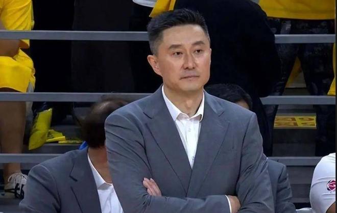 广东队试训新外援,追求萨姆纳失败;崔永熙和徐昕联手冲冠