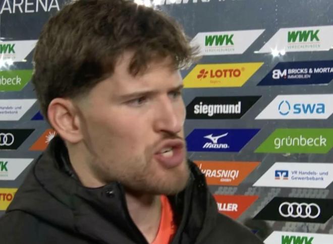 被记者问今天是否需要洗澡,科贝尔:我觉得这个问题有点冒犯