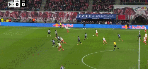 半场:莱比锡2-0法兰克福,哈德、鲍姆加特纳相互传射