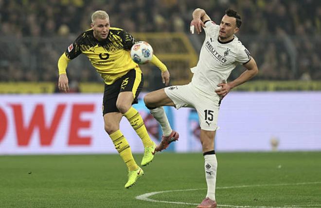 埃姆雷-詹：聚勒依然是一名顶级球员；JK漫画1.0.1版本下载本该更早终结比赛