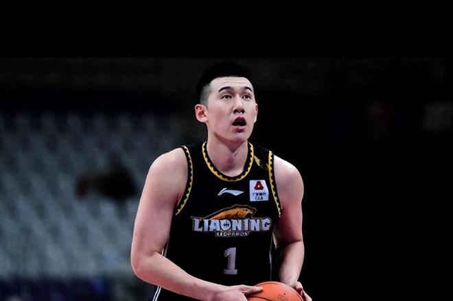 杨鸣想多了!辽宁男篮再创尴尬记录,输球后开心热聊,球迷真寒心！