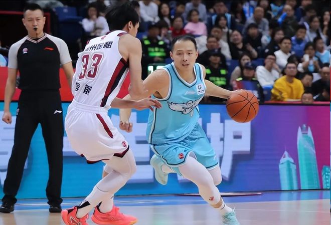 拿600萬，登場23分鍾僅4分+2罰不中！球迷：拿到頂薪，立馬變混子