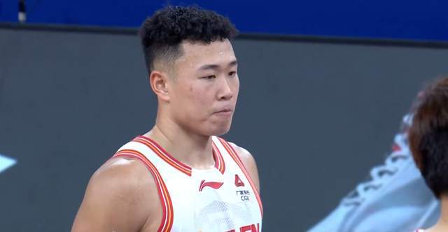 38投轰68分8板!山东大汉状态火热,郭士强该给他一次机会了吧?