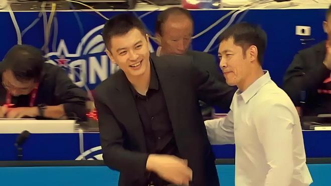 张庆鹏虽已率队取得3连胜！但球迷仍希望杨鸣执教,彼此确实有接触