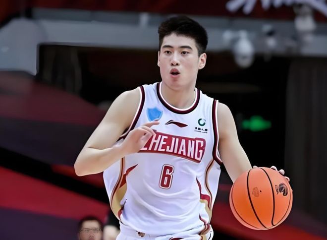 輸給廣廈10分！揪出3個“廢柴”，坑慘了浙江隊