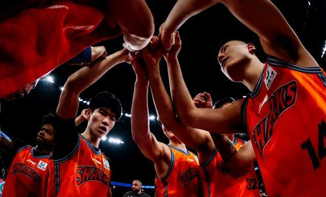 上海超廣廈重回第一,山東緊咬廣東,遼寧掉鏈子,前總冠軍30連敗