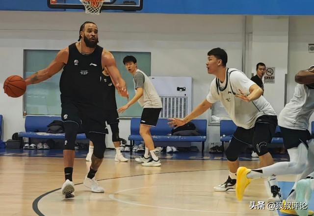 沒有機會了?範子銘連續4場遭DNP 頂薪合同成新賽季最大亮點