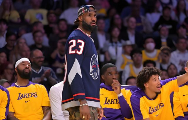 真香!历史级别进攻!没有老詹,最强双后场谁能挡?