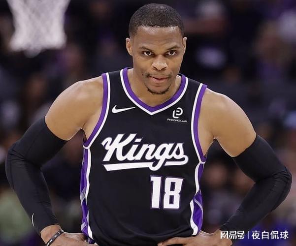 威少末节15分复仇旧主导演逆转!国王终结8连败,力克掘金