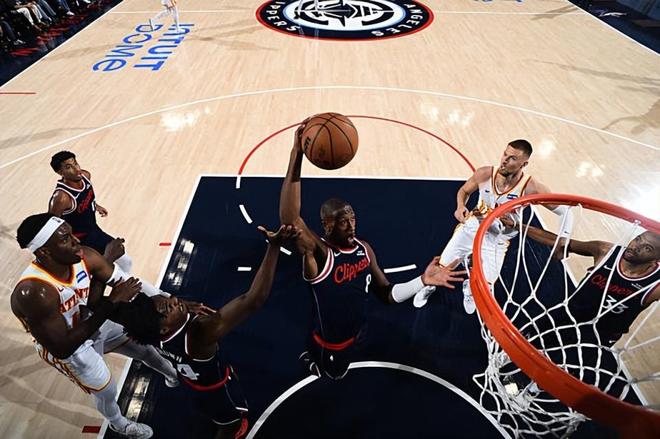 快船后场大闸已经做到攻防两端一把抓了,但却还是无法拯救球队?