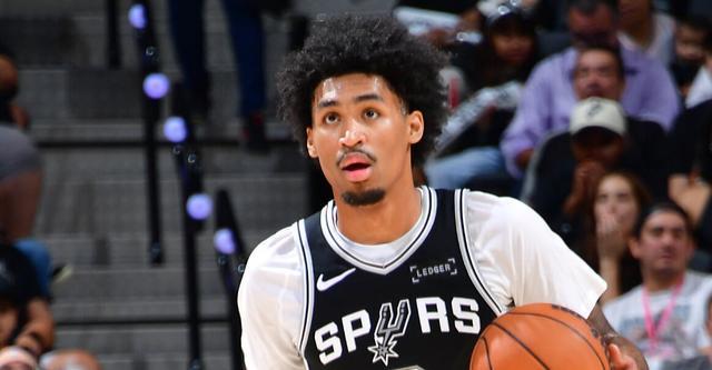 Shams：马刺榜眼哈珀左小腿拉伤 预计将缺席数周