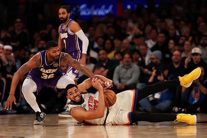 靠打鸡血并不是长久之计,湖人后场大闸的作用似乎越来越有限了?