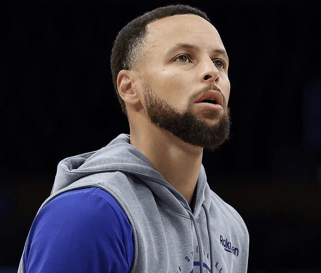 库里生涯首次恶犯!勇士24分惨负雷霆,这一战我彻底看清5名球星