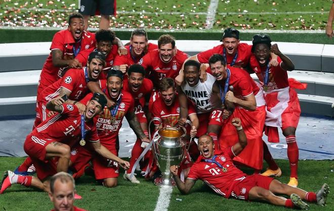 歷史唯一！拜仁歐冠曾全勝捧杯，八球狂勝巴薩，連皇馬都望塵莫及