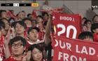 感人！比賽第20分鐘，球迷起立鼓掌致敬若塔！