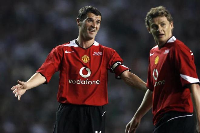 索尔斯克亚:02年欧冠半决赛我错失绝佳机会,基恩见我就提它