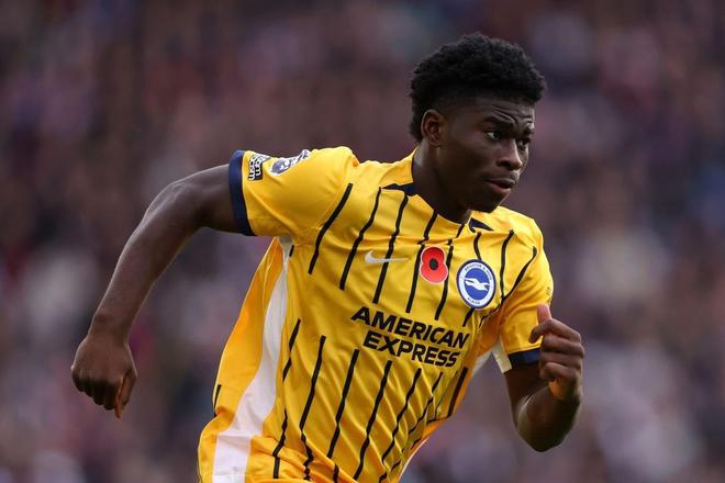 记者:拜仁考虑通过引进巴莱巴以顶替去向未明的格雷茨卡