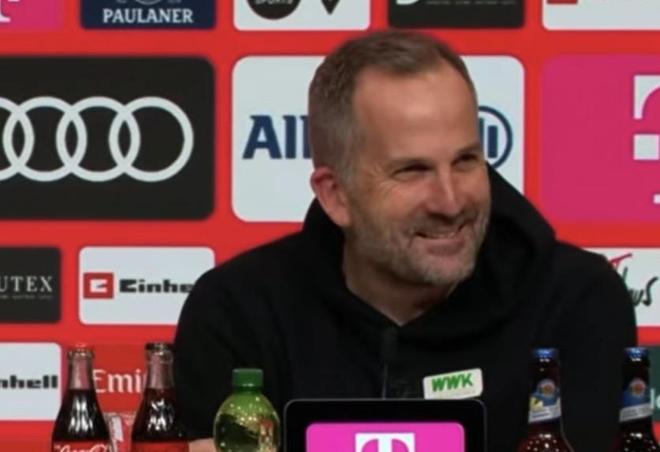 奧格斯堡主帥談慶祝：更衣室里有啤酒？我還以為你問的是拜仁