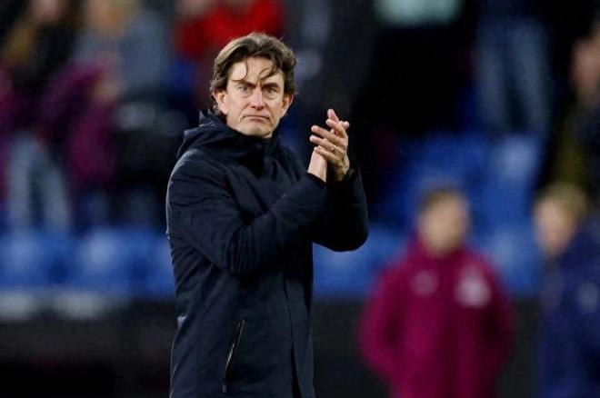 熱刺客場險平降級區(qū)球隊，球迷怒吼“弗蘭克下課！”