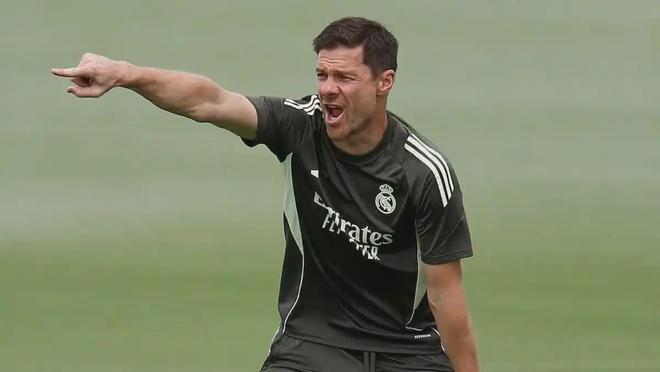 歐冠淘汰賽附加賽前瞻|本菲卡2-1皇馬：皇馬西甲雄起歐冠走衰