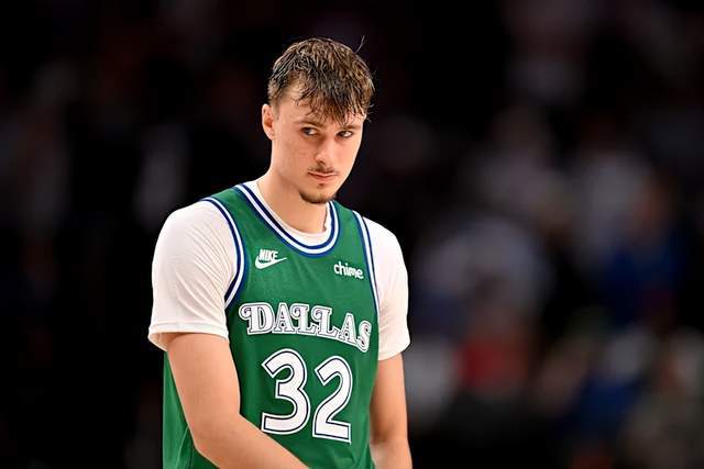 獨(dú)行俠官宣弗拉格缺席新秀賽！對(duì)陣太陽(yáng)扭傷左腳 明日無(wú)緣戰(zhàn)湖人